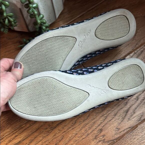 Sketchers Navy and White Patterned Women's Flats - Picture 9 of 13